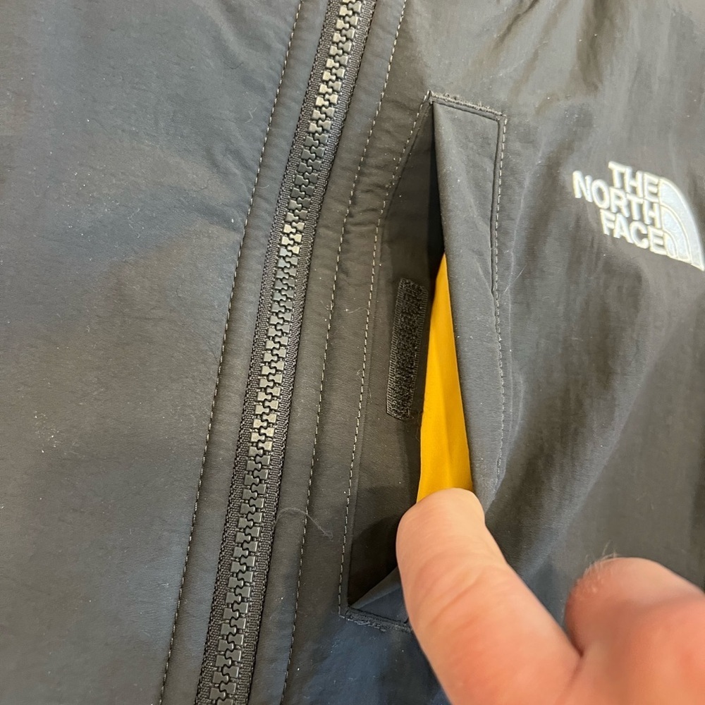 The North North Face Balanced Rock Insulated Jacket - Picture 3 of 8